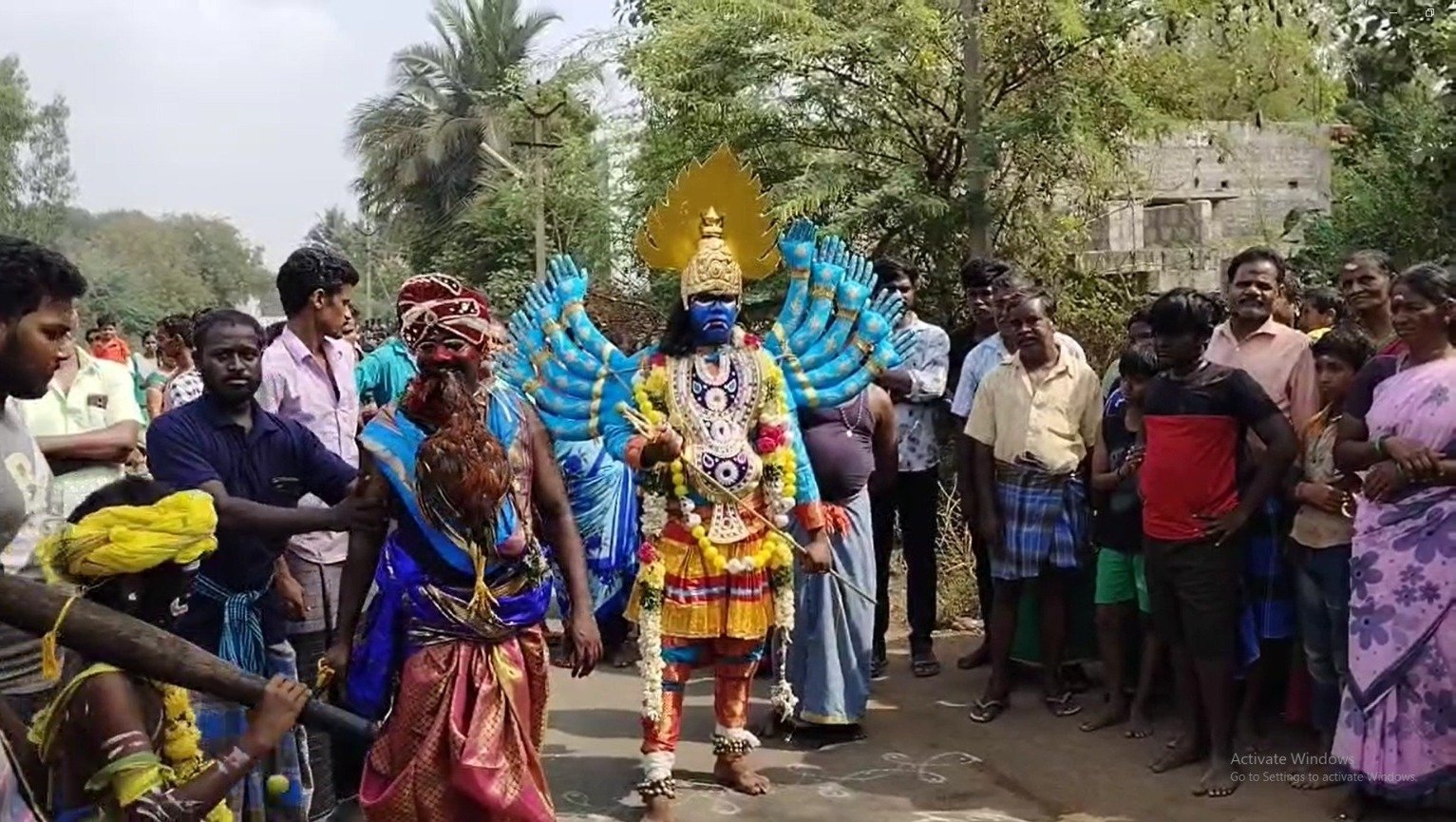 மகா சிவராத்திரியை முன்னிட்டு ஸ்ரீ பெரியநாயகி அம்மன் கோவிலில் மயானக்கொல்லை மற்றும் சிறப்பு அபிஷேக ஆராதனைகள் வெகு விமரிசையாக நடைபெற்றது ஏராளமான பக்தர்கள் பங்கேற்று மகா சிவராத்திரியை முன்னிட்டு ஸ்ரீ பெரியநாயகி அம்மன் கோவிலில் மயானக்கொல்லை மற்றும் சிறப்பு அபிஷேக ஆராதனைகள் வெகு விமரிசையாக நடைபெற்றது ஏராளமான பக்தர்கள் பங்கேற்று