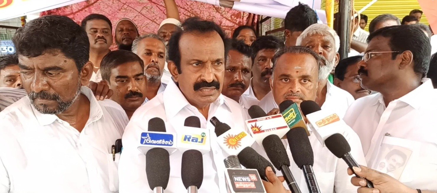 எட்டெரிக்கும் வெப்ப நிலையில் தமிழகத்தில் முதலிடத்தையும், இந்தியாவில் மூன்றாம் இடத்தையும் பெற்றுள்ளது. எட்டெரிக்கும் வெப்ப நிலையில் தமிழகத்தில் முதலிடத்தையும், இந்தியாவில் மூன்றாம் இடத்தையும் பெற்றுள்ளது.