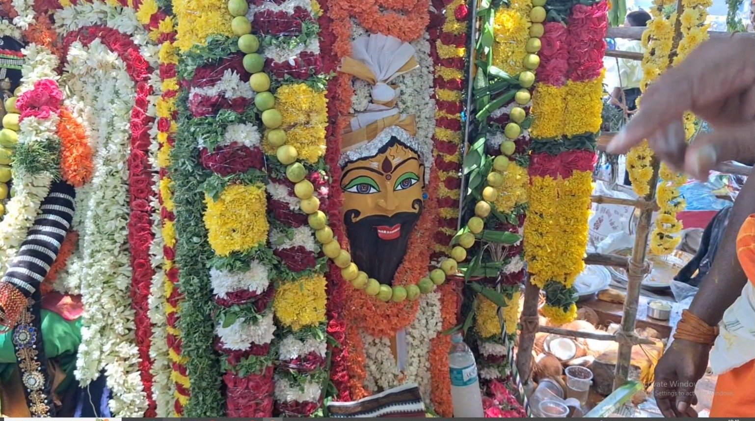 காட்பாடியில் அருகே இரயில்வே தளத்தில் ஒற்றைப் பனை மரத்தில் எழுந்தருளியுள்ள ஸ்ரீ ஜடா முனீஸ்வரர் திருக்கோவிலில் 7-ஆம் ஆண்டு திருவிழா வெகு விமர்சையாக நடைபெற்றது காட்பாடியில் அருகே இரயில்வே தளத்தில் ஒற்றைப் பனை மரத்தில் எழுந்தருளியுள்ள ஸ்ரீ ஜடா முனீஸ்வரர் திருக்கோவிலில் 7-ஆம் ஆண்டு திருவிழா வெகு விமர்சையாக நடைபெற்றது