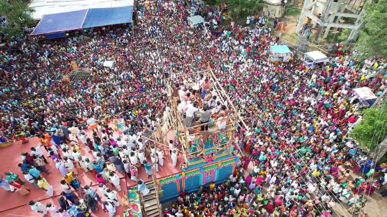 ஜெயங்கொண்டம் அருகே இலையூர் கிராமத்தில் ஸ்ரீ செல்லியம்மன் நூறாண்டுக்கு மேல் பழமையான கோவில்அஷ்டபந்தன மகா கும்பாபிஷேகம் நடைபெற்றது.