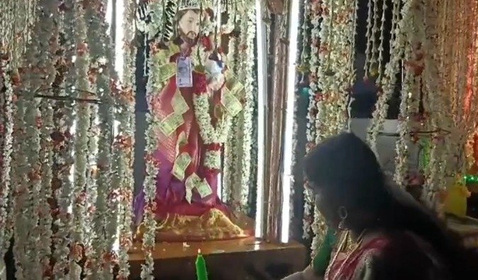 காணியிருப்பு புனித பாத்திமா அன்னை ஆலையம் தேர்பவனி திருவிழா வெகு விமரிசையாக நடைபெற்றது காணியிருப்பு புனித பாத்திமா அன்னை ஆலையம் தேர்பவனி திருவிழா வெகு விமரிசையாக நடைபெற்றது