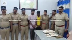 வேலூர் மாவட்டம் பள்ளிகொண்டாவில் கஞ்சா, போதை பொருட்கள் விற்பனை அதிகமாக உள்ளது என மாவட்ட காவல் கண்காணிப்பாளர் கட்டுப்பாட்டு அறைக்கு ரகசிய தகவல் கிடைத்தது
