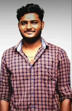 கரூர் நீதிமன்றத்திsல் நடந்த விவாதங்களை லைவ்வாக வீடியோ எடுத்து எம்ஆர் விஜயபாஸ்கரின் உறவினருக்கு வாட்ஸ்ஆப் மூலம் அனுப்பிய தமிழினியன் (29) என்பவர் கைது.