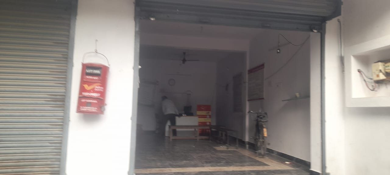 பேரணாம்பட்டு தபால் நிலையத்தில் நடைபெறும் தில்லுமுல்லு வேலைகள் .மாவட்ட தபால் நிலைய கண்காணிப்பாளர் நடவடிக்கை எடுப்பாரா ?