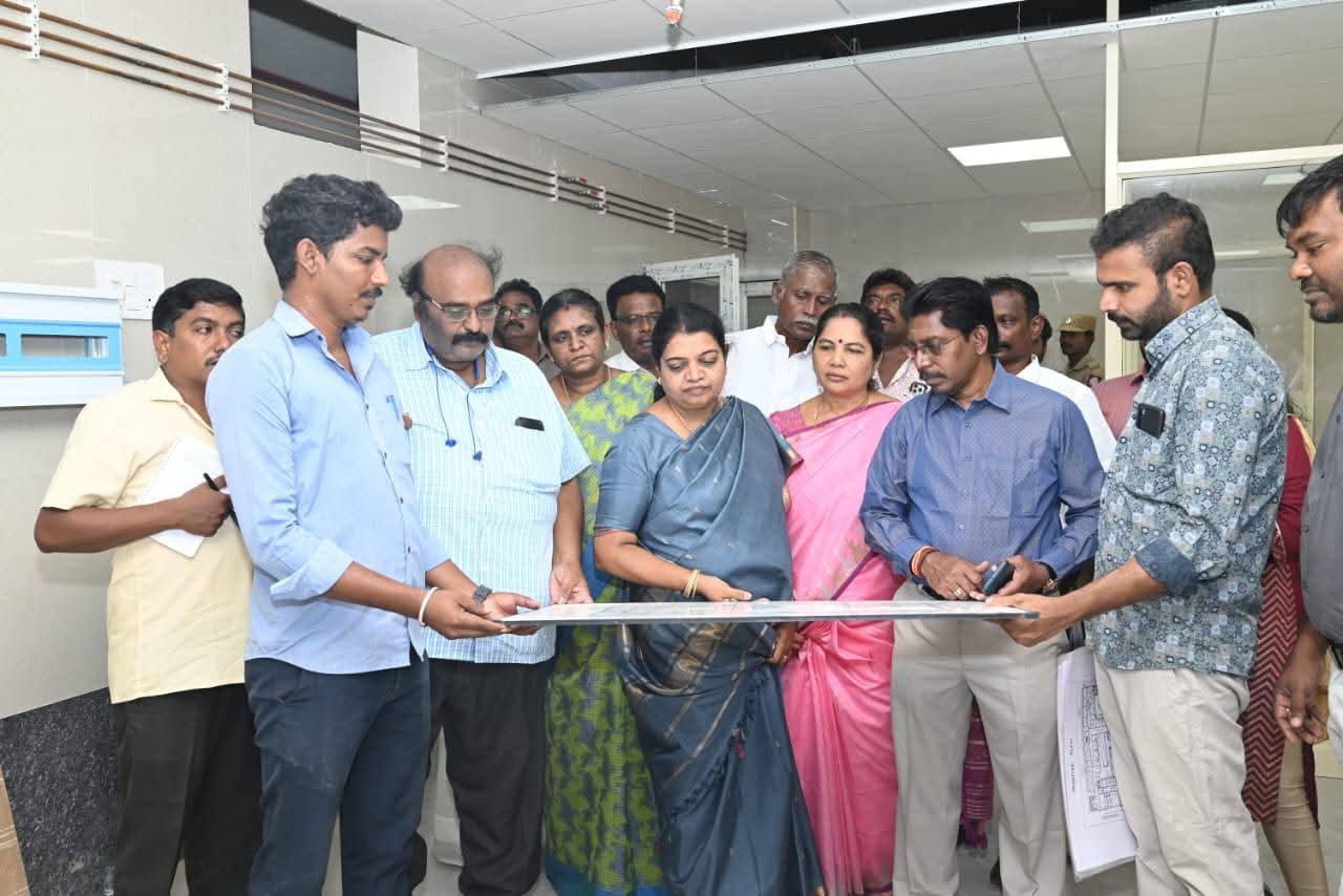 தூத்துக்குடியில் அரசு சிறப்பு பல்நோக்கு மருத்துவமனை கட்டிடப் பணிகளை அமைச்சர் நேரில் ஆய்வு