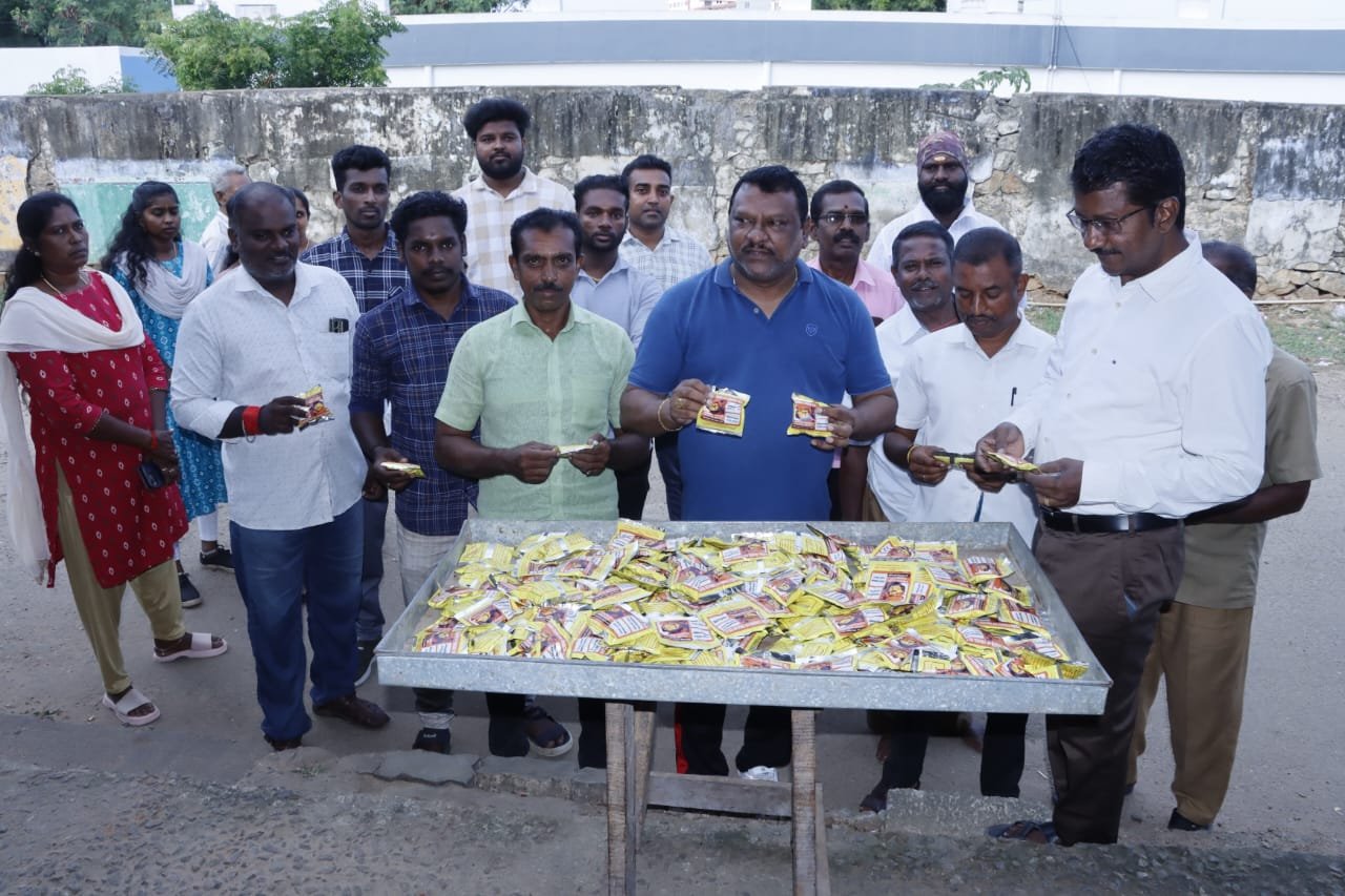 நாகர்கோவிலில் திங்கள் கிழமை (07.07.2025) தமிழக அரசால் தடை செய்யப்பட்ட புகையிலை பொருட்கள் 7.5 கிலோ பறிமுதல்.…