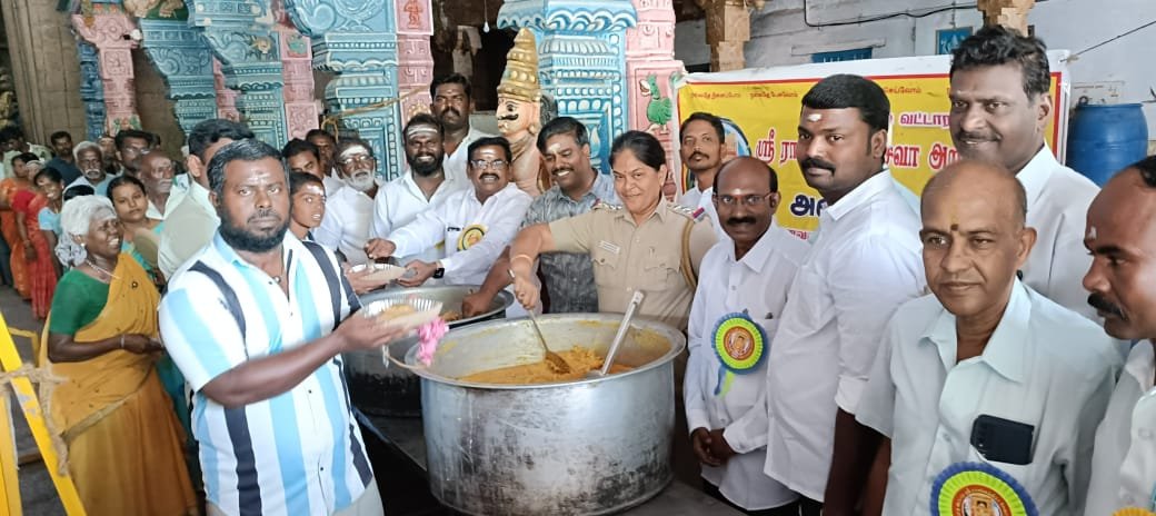 கழுகுமலை ஸ்ரீ கழுகாசல மூர்த்தி திருக்கோயில் வருசாபிஷேகத்தை முன்னிட்டு. ஸ்ரீ ராகவேந்திரா சேவா அறக்கட்டளை சார்பில் பக்தர்களுக்கு அன்னதானம் கழுகுமலை ஸ்ரீ கழுகாசல மூர்த்தி திருக்கோயில் வருசாபிஷேகத்தை முன்னிட்டு. ஸ்ரீ ராகவேந்திரா சேவா அறக்கட்டளை சார்பில் பக்தர்களுக்கு அன்னதானம்