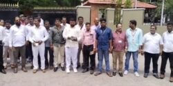 வைகோ மீது, சென்னை காவல் ஆணையர் அலுவலகத்தில் புகார் அளித்த பத்திரிகை ஆசிரியர்கள், மற்றும் பத்திரிகையாளர்கள் சங்கம் நிர்வாகிகள்.