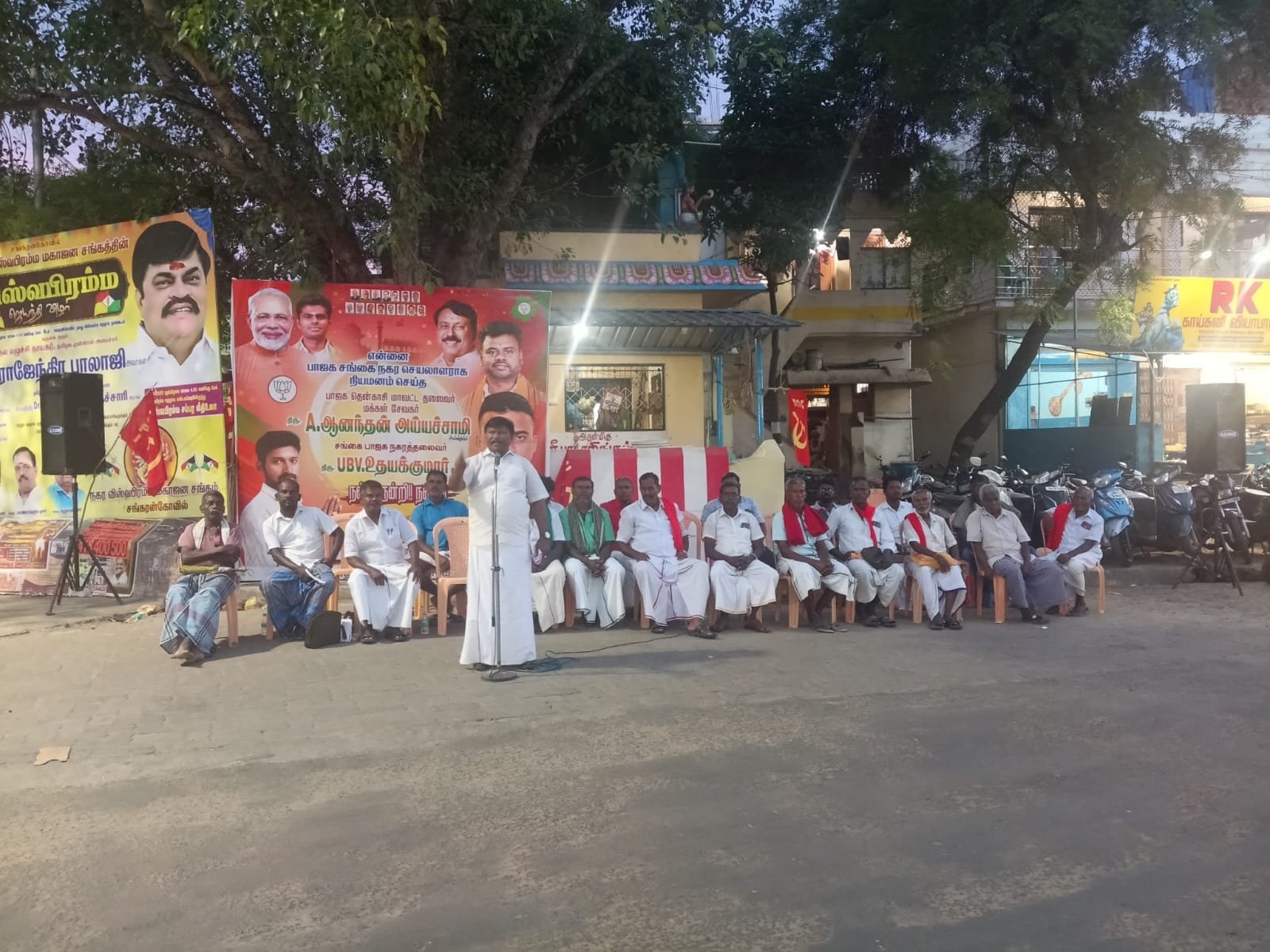 சங்கரன்கோவிலில் இந்திய ஐக்கிய கம்யூனிஸ்ட் கட்சி சார்பில் தெருமுனை கூட்டம்