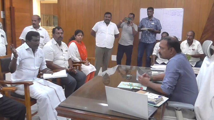 வேலூரை மோசமான மாநகரமாக்கிய மாநகராட்சி நிர்வாகம்: அதிமுக மாவட்ட செயலாளர் மாநகராட்சி ஆணையரிடம் மனு!