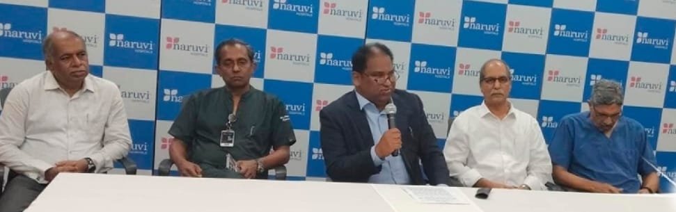 வேலூர் நறுவீ மருத்துவமனையில் பெண் நோயாளிக்கு ரோபோ மூலம் மூட்டு மாற்று அறுவை சிகிச்சை செய்து சாதனை!
