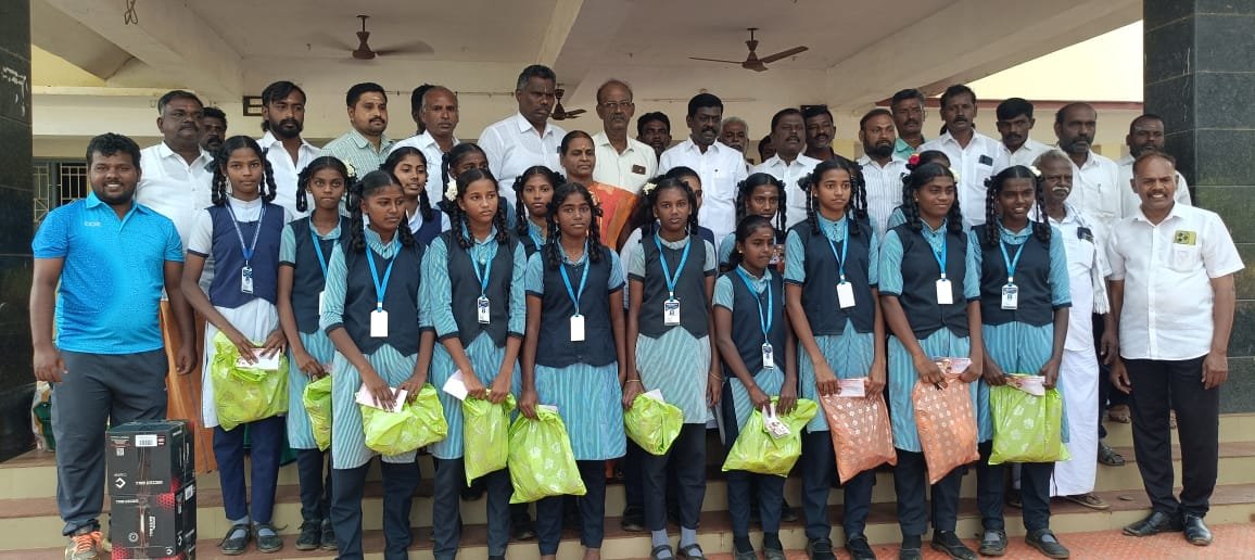 மாநில அளவில் நடைபெற்ற முதலமைச்சருக்கான கோப்பை போட்டியில் கலந்துகொண்டு மூன்றாம் இடம் பிடித்துள்ள மாணவிகளுக்கு பாராட்டு