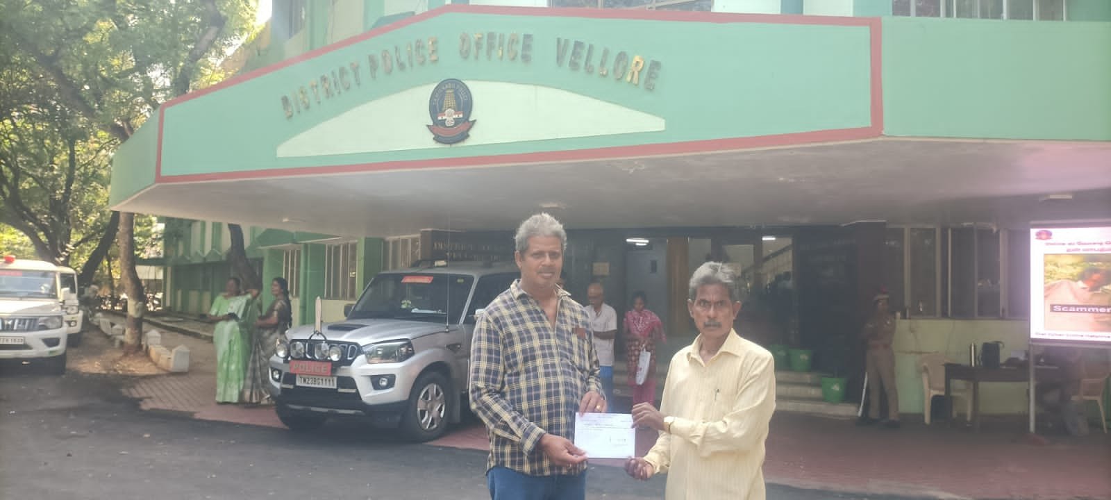 மருத்துவம், கிராம நிர்வாக அலுவலர் வேலை வாங்கித் தருவதாக கூறி ரூ.18, லட்சம் மோசடி: காட்பாடி ஏ.எஸ்.ராஜா…