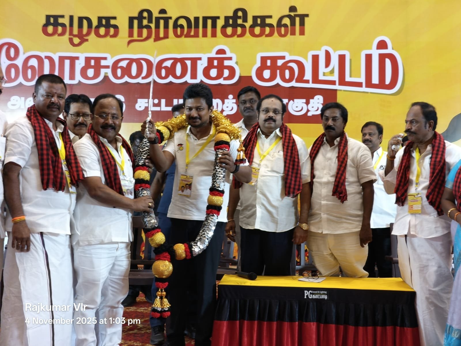 அணைக்கட்டு திமுக நிர்வாகிகள் ஆலோசனை கூட்டம்: தமிழ்நாடு துணை முதலமைச்சர் உதயநிதி பங்கேற்பு!