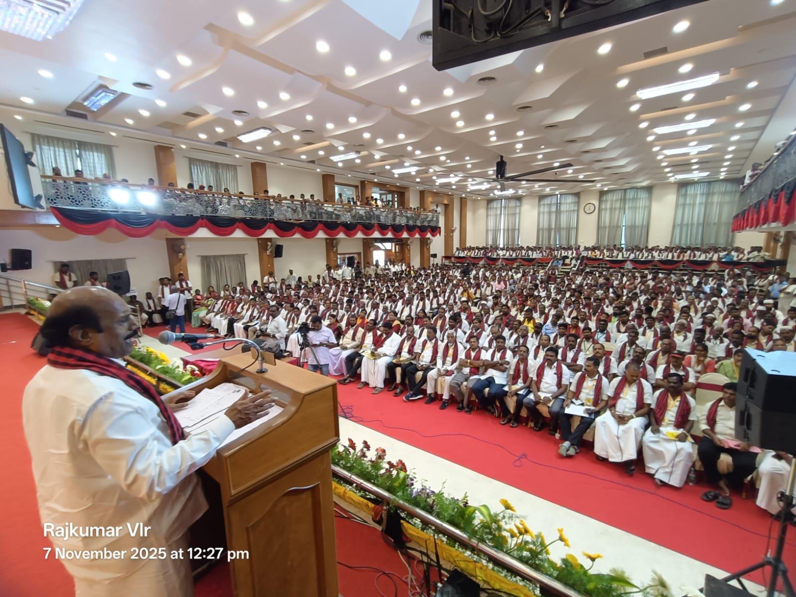 வேலூரில் வாக்காளர் சிறப்பு தீவிர திருத்த (SIR) ஆலோசனை கூட்டம்: அமைச்சர் எ. வ. வேலு பங்கேற்பு!