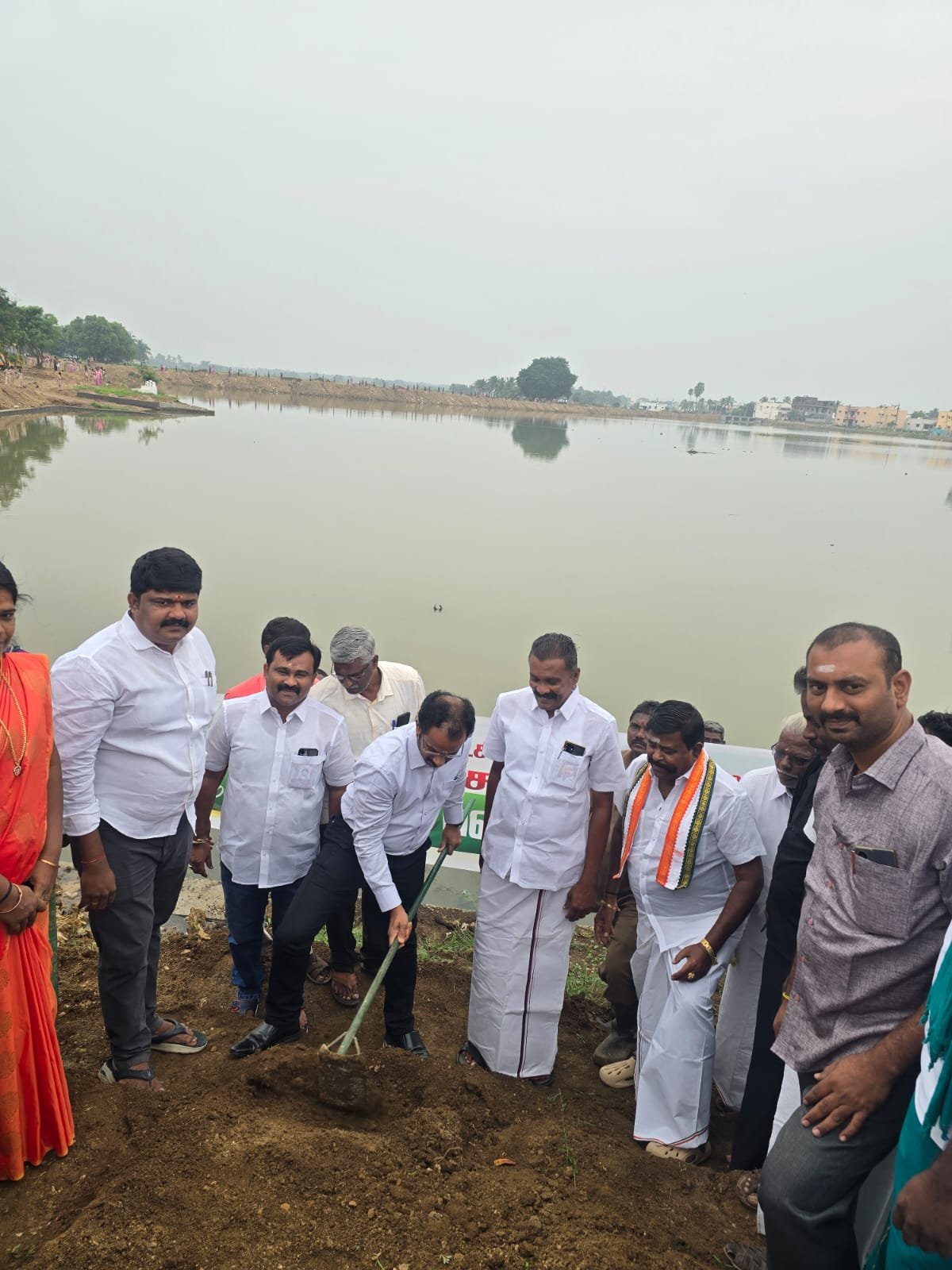 சுரண்டை நகராட்சி சார்பில் பத்தாயிரம் பனை விதைகள் நடும் விழா சுரண்டை நகராட்சி சார்பில் பத்தாயிரம் பனை விதைகள் நடும் விழா