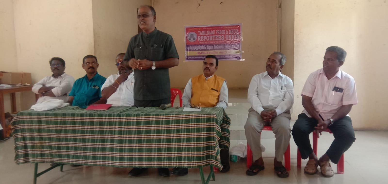 வேலூர் மாவட்ட பி ஆர் ஓ மற்றும் ஏ சி ஆர் ஓ வுக்கு தமிழ்நாடு பிரஸ் அண்ட் மீடியா ரிப்போர்ட்டர்ஸ் யூனியன் கண்டனம்! வேலூர் மாவட்ட பி ஆர் ஓ மற்றும் ஏ சி ஆர் ஓ வுக்கு தமிழ்நாடு பிரஸ் அண்ட் மீடியா ரிப்போர்ட்டர்ஸ் யூனியன் கண்டனம்!