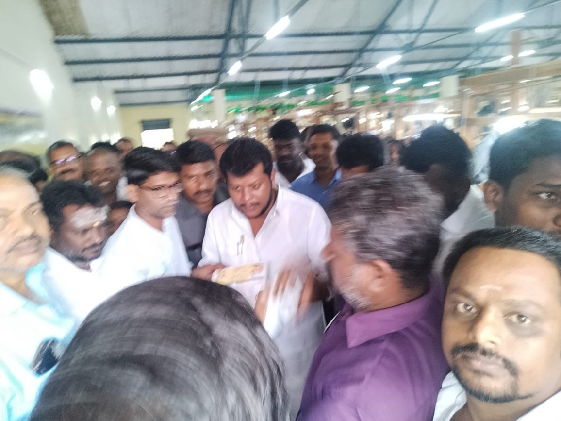 வேலூர் மாவட்டத்துக்கு நியமிக்கப்பட்ட கைத்தறி துறை அமைச்சர் விஜய பாலாஜி குடியாத்தம் பகுதியில் திடீர் ஆய்வு!