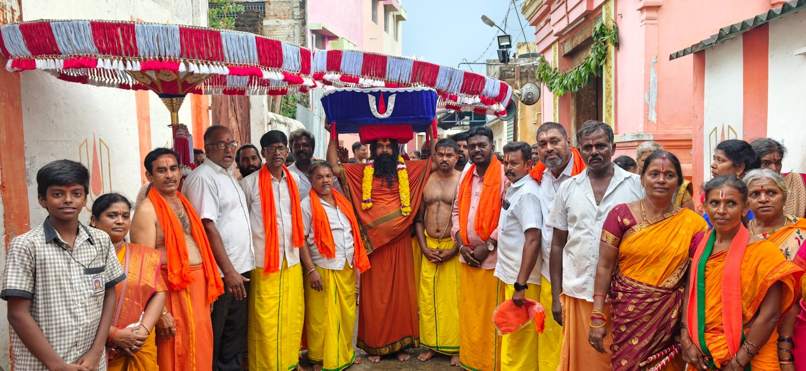 குடியாத்தம் அகில பாரத மக்கள் சக்தி இயக்கம் சார்பில் திருமலை திருப்பதி தேவஸ்தானத்திற்கு திருக்குடை சமர்ப்பண யாத்திரை! 